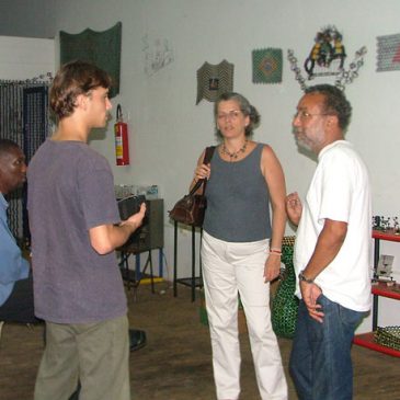 Cineasta moçambicano visita Instituto Chica Peixoto