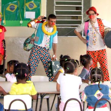 Transbordando de alegria