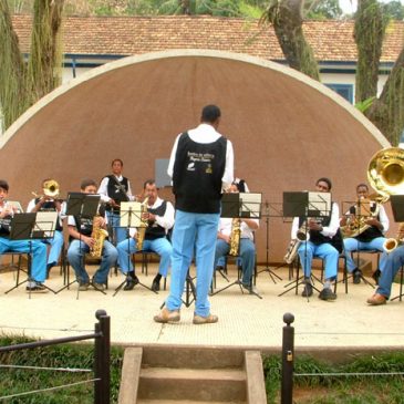 Abraçando a praça