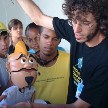 IFSP recebe alunos da ETFG